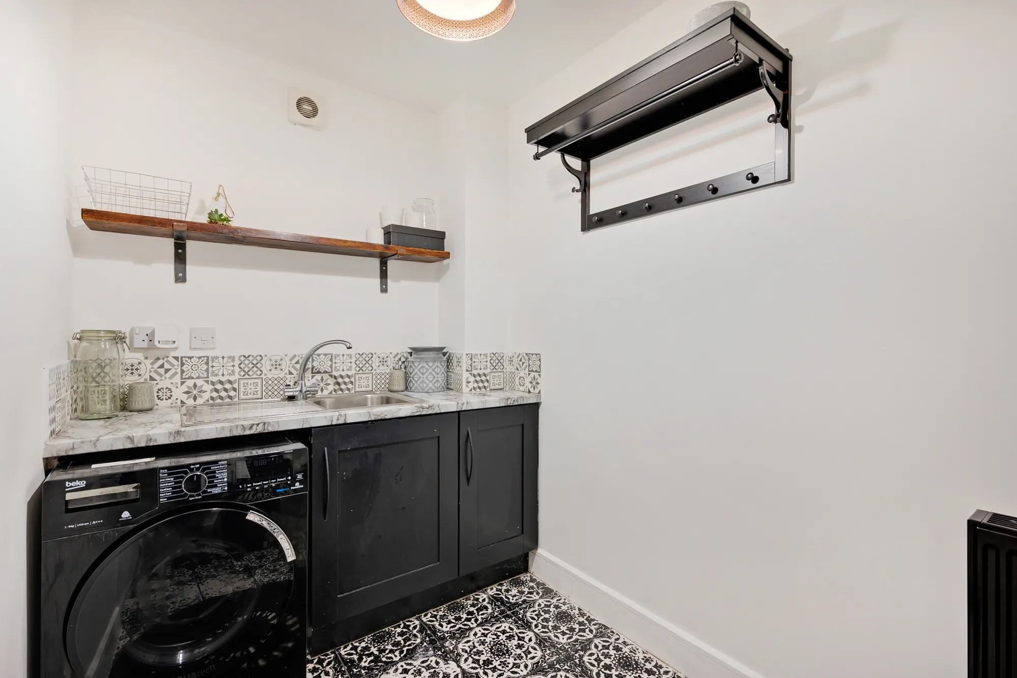 3 bed terraced house for sale in Cross Street, Bury  - Property Image 11
