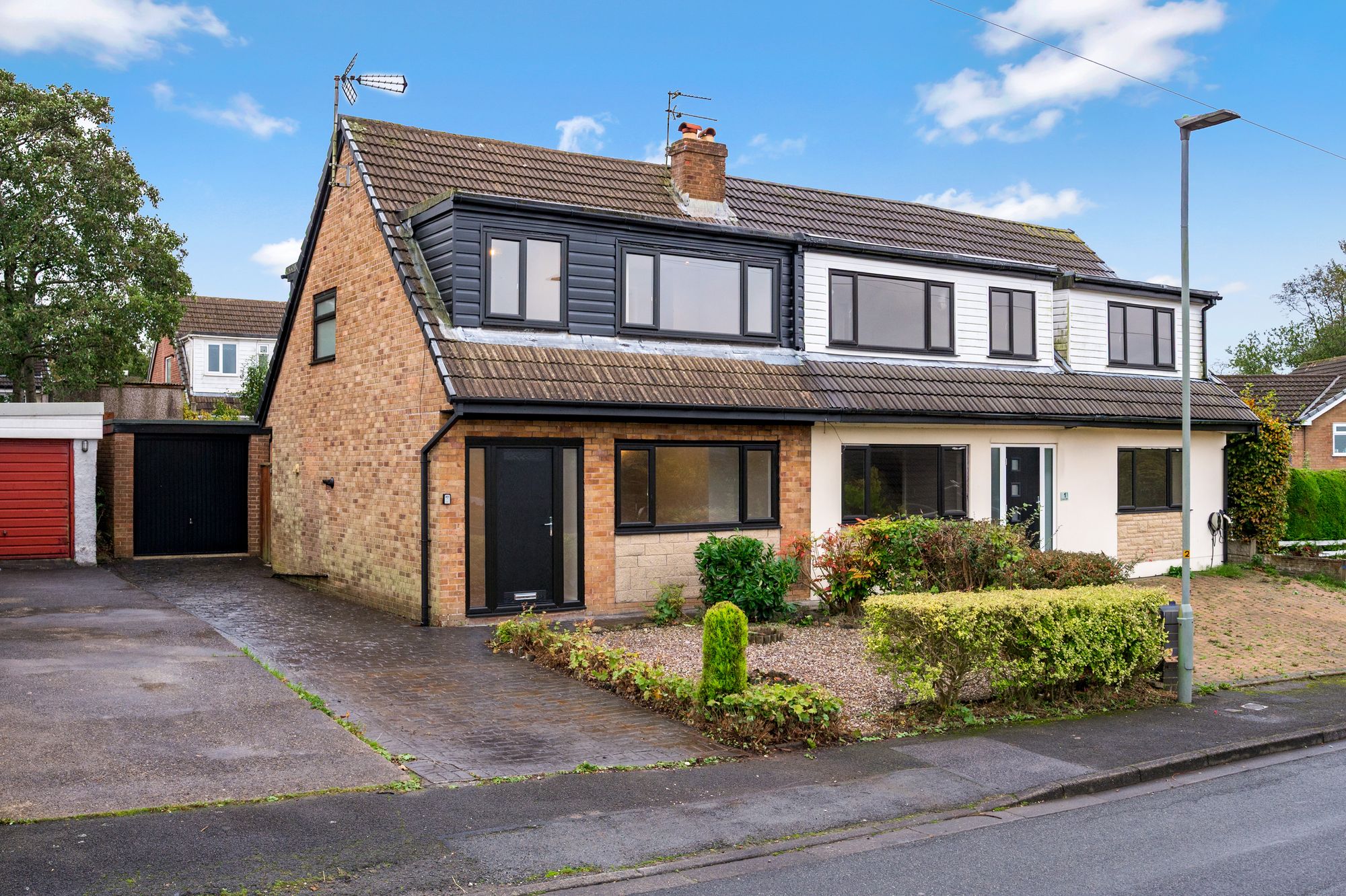 3 bed semi-detached house to rent in Chapter Road, Darwen, BB3