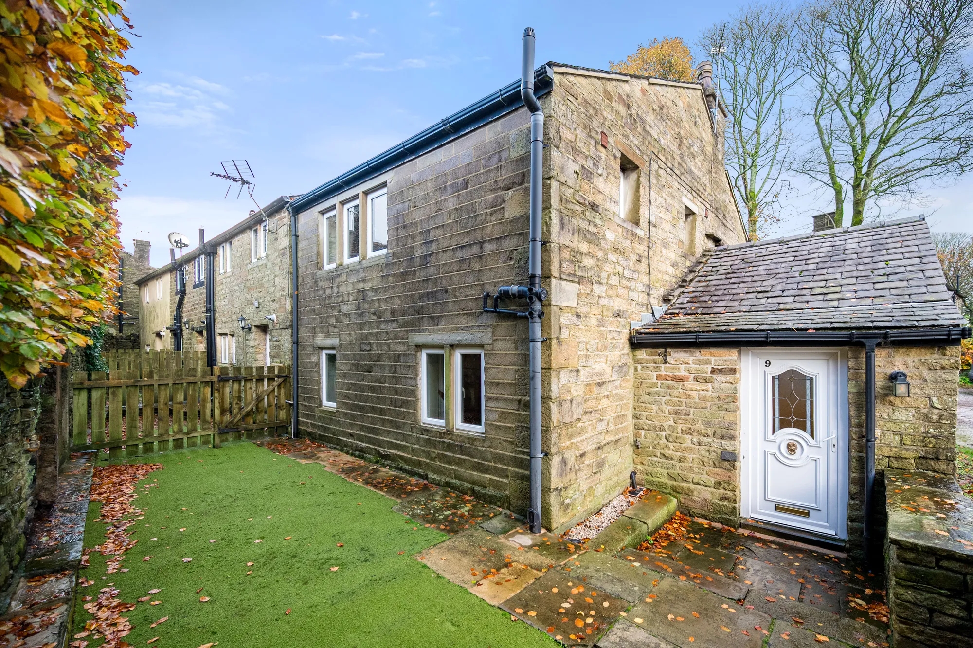 2 bed end of terrace house for sale in Overhouses, Bolton  - Property Image 19