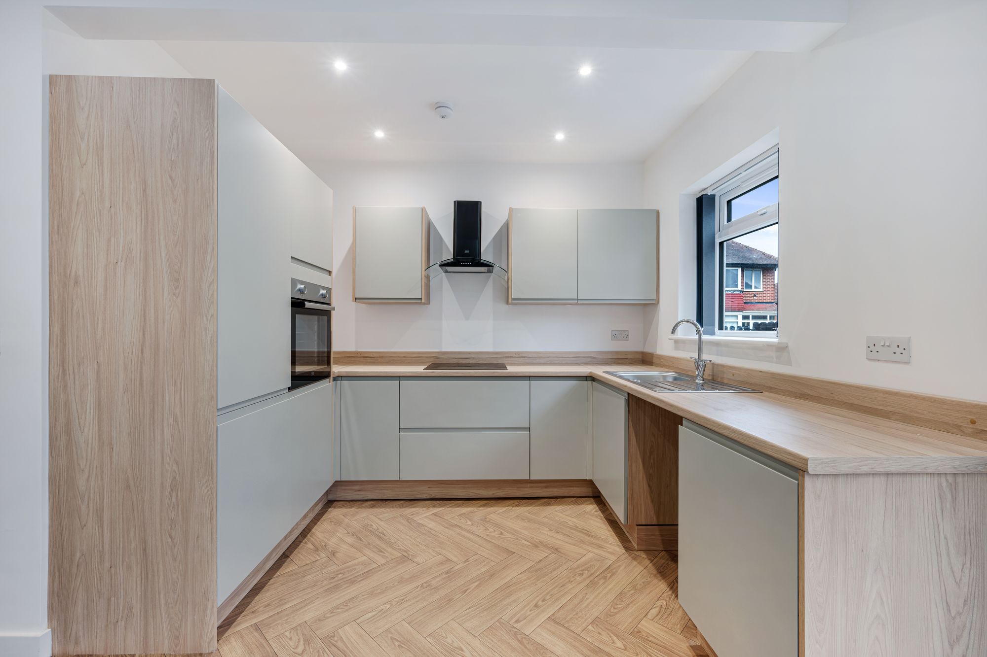 3 bed semi-detached house for sale in Sidley Avenue, Manchester 1