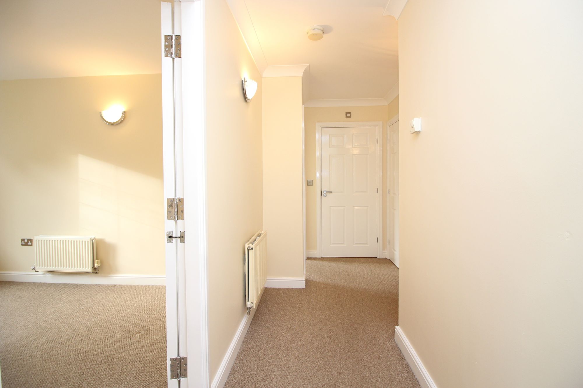 2 bed apartment to rent in Orchard Court, Bury  - Property Image 6