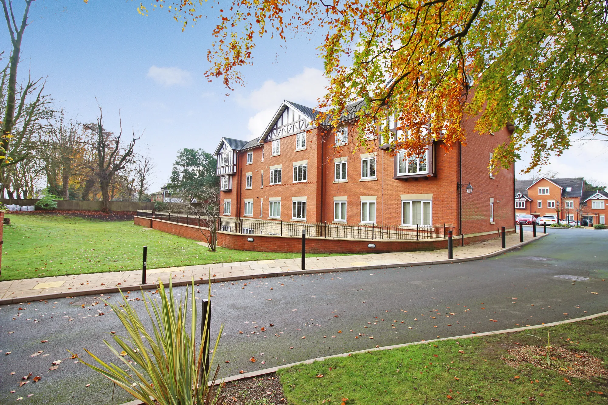 2 bed apartment to rent in Orchard Court, Bury  - Property Image 1