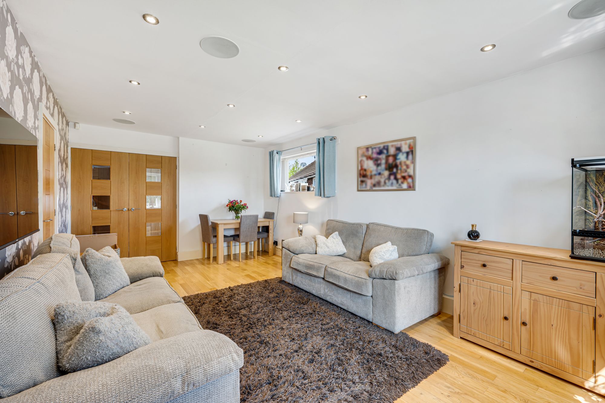 2 bed detached house for sale in Middlegate Green, Rossendale  - Property Image 2