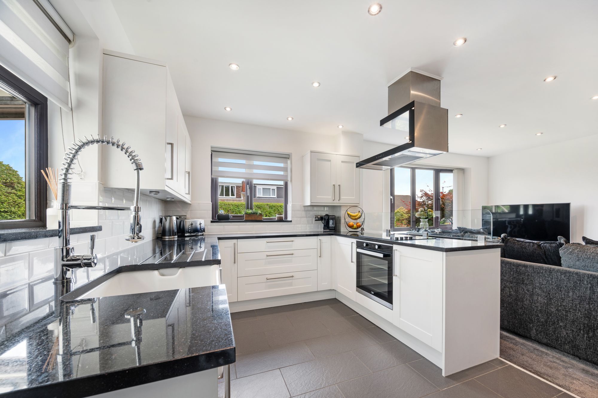 3 bed house for sale in Pickering Close, Manchester  - Property Image 3