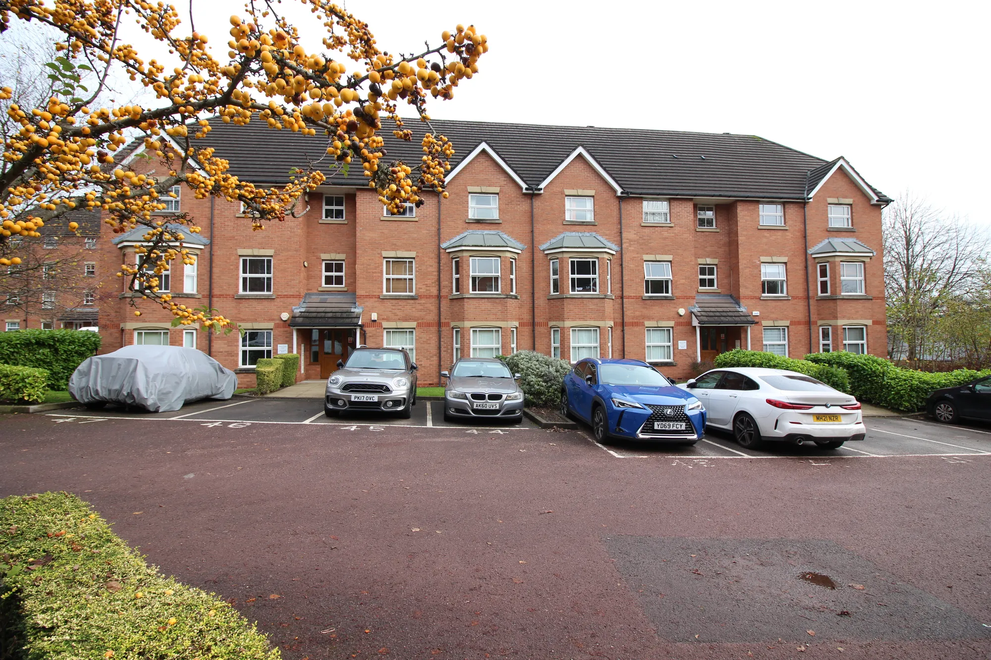 2 bed flat to rent in Royal Court Drive, Bolton  - Property Image 7