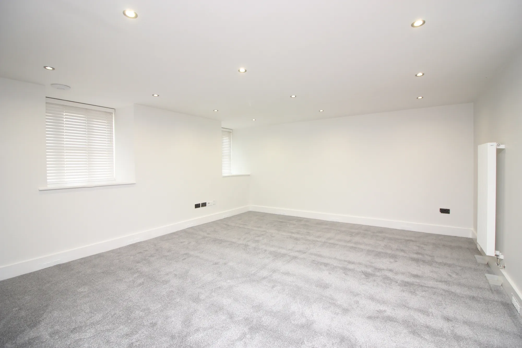 2 bed apartment to rent in Manchester Road, Bury 1