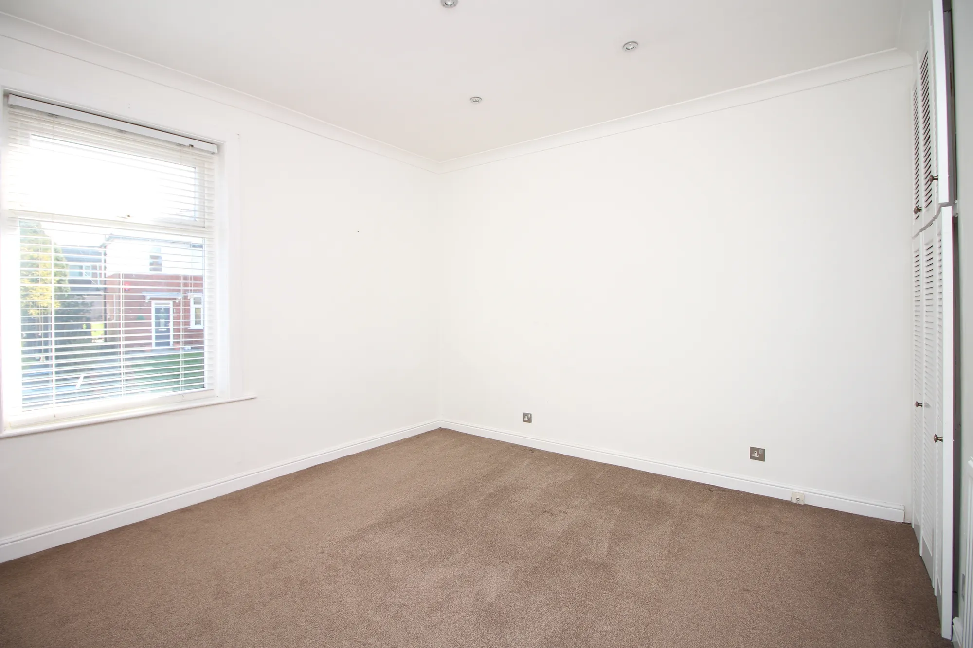 2 bed terraced house to rent in Heys Lane, Blackburn 7