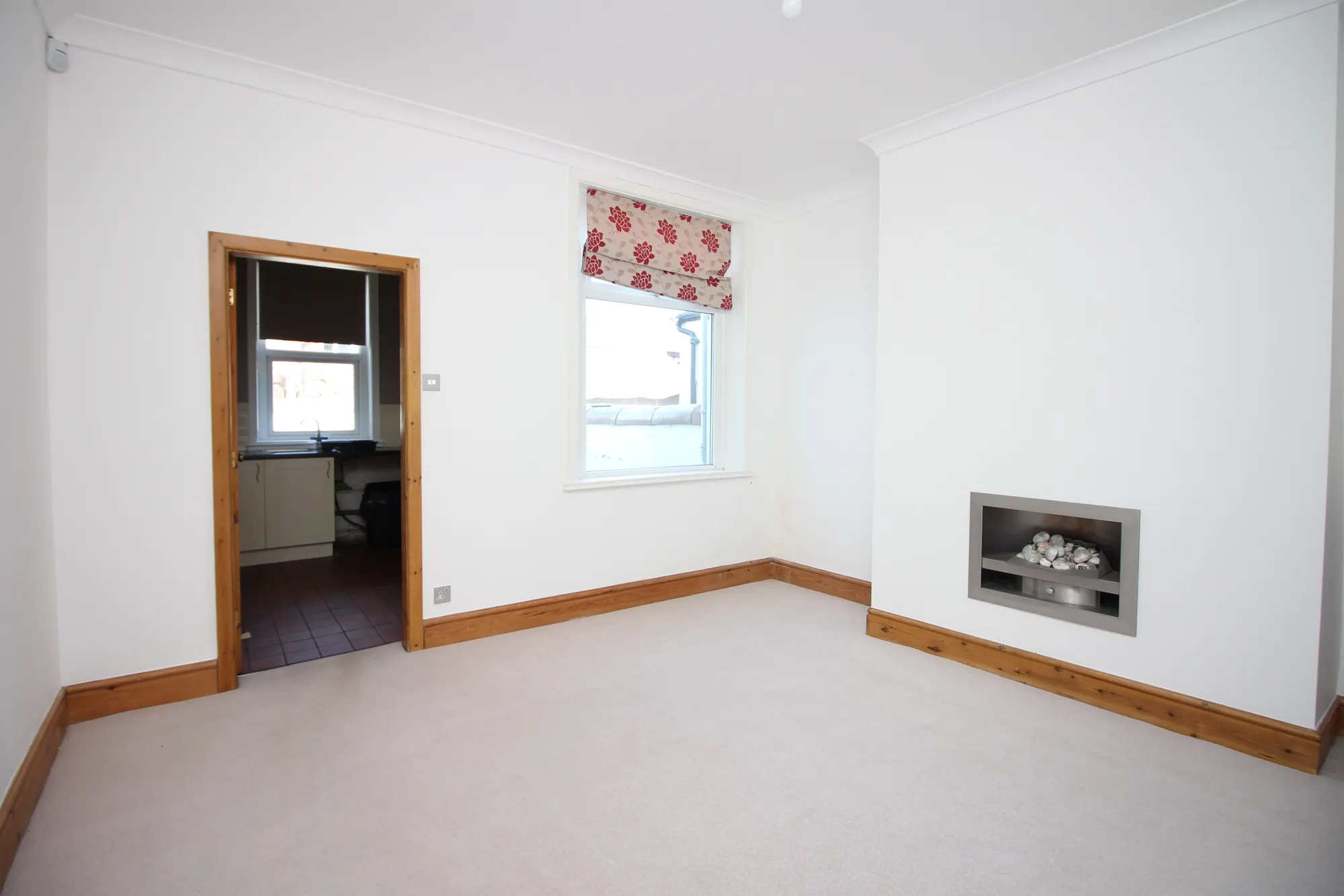 2 bed terraced house to rent in Heys Lane, Blackburn  - Property Image 3