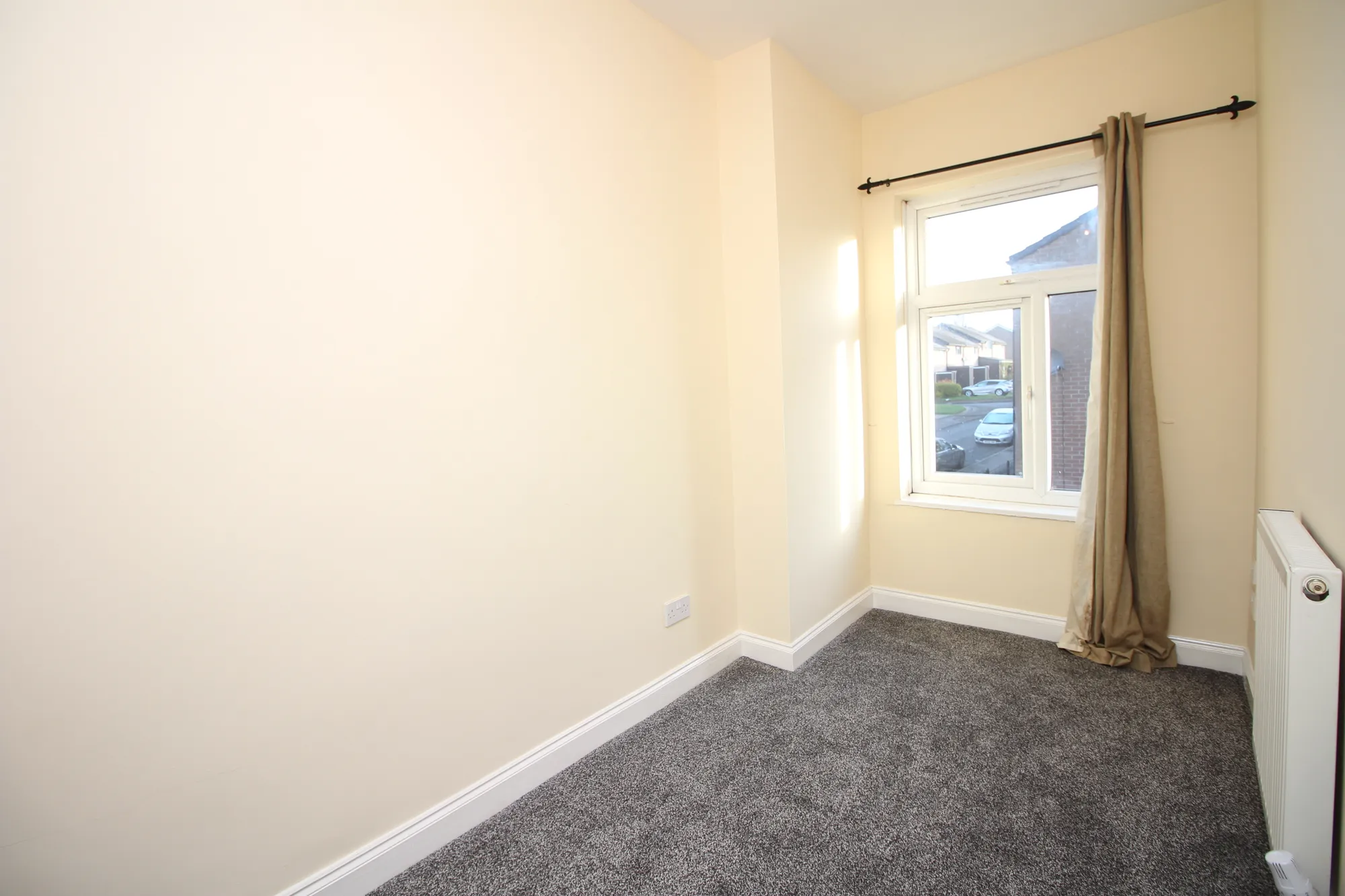 2 bed mid-terraced house to rent in Union Road, Bolton 10