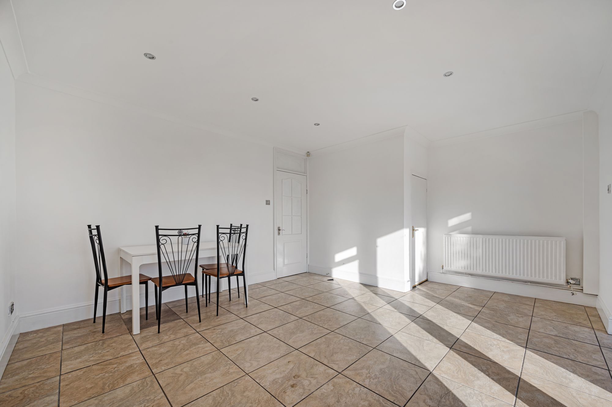 4 bed mid-terraced house to rent in Norbury Close, Manchester  - Property Image 6