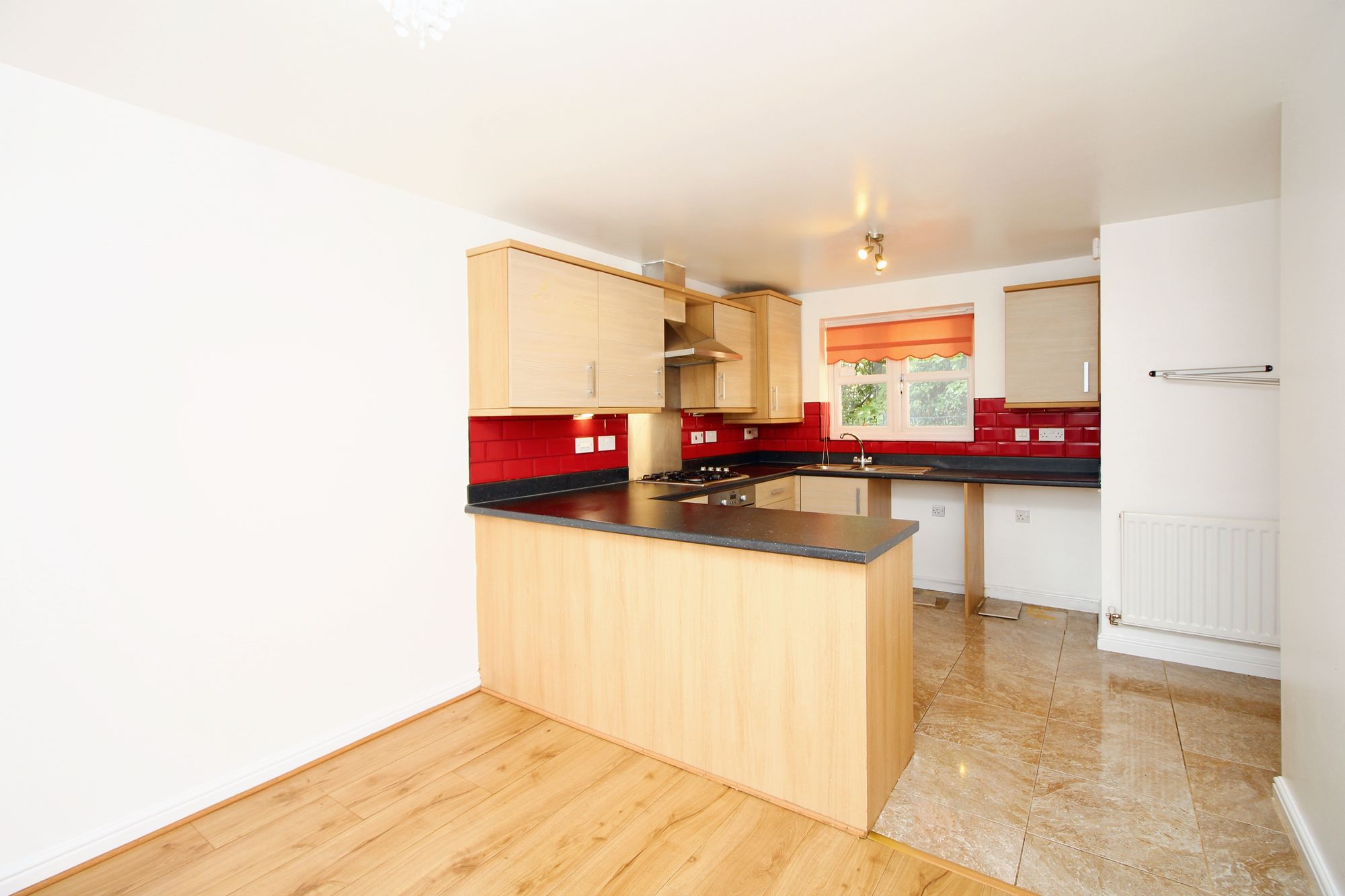 3 bed detached house to rent in Irvine Walk, Salford 2