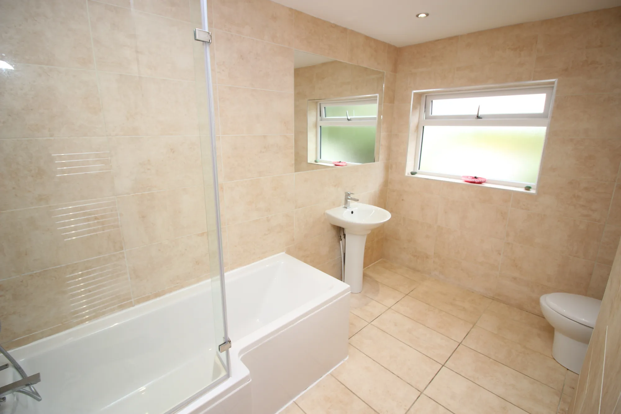 2 bed terraced house to rent in Wigan Road, Bolton  - Property Image 3