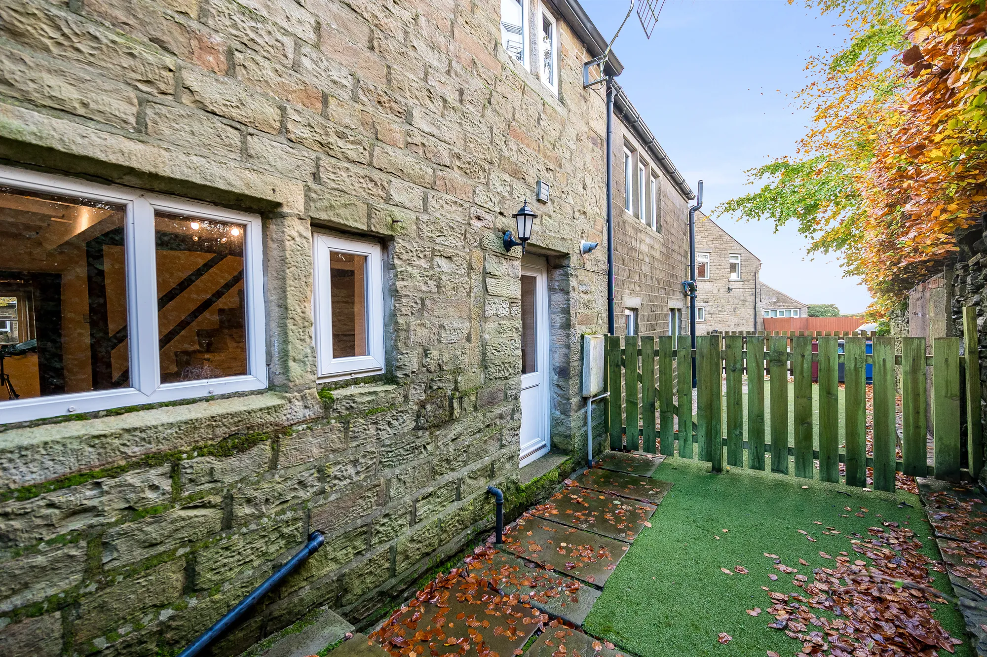 2 bed mid-terraced house for sale in Overhouses, Bolton  - Property Image 17