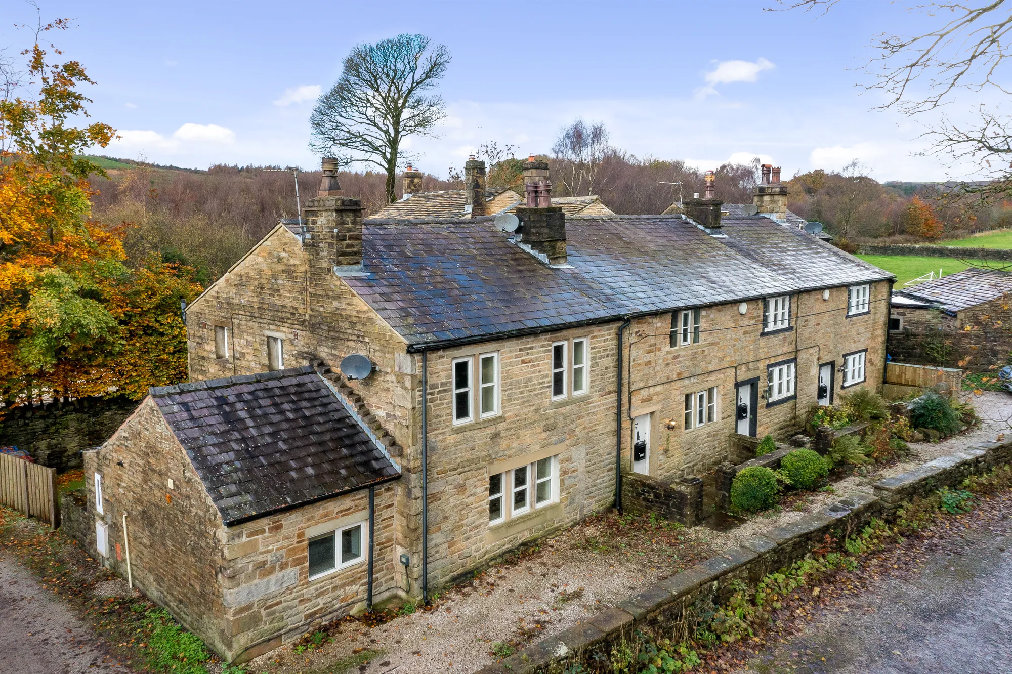 2 bed mid-terraced house for sale in Overhouses, Bolton  - Property Image 29