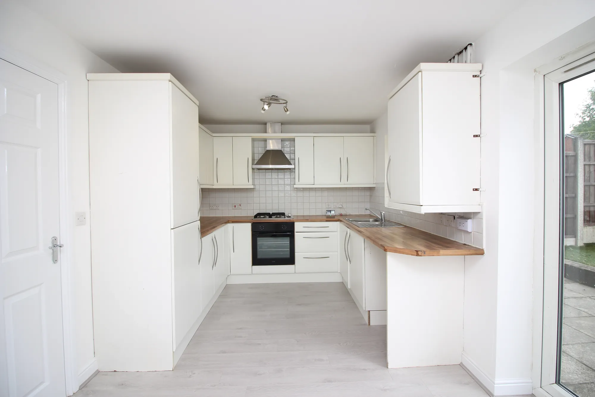 3 bed semi-detached house to rent in Wash Lane, Bury 2