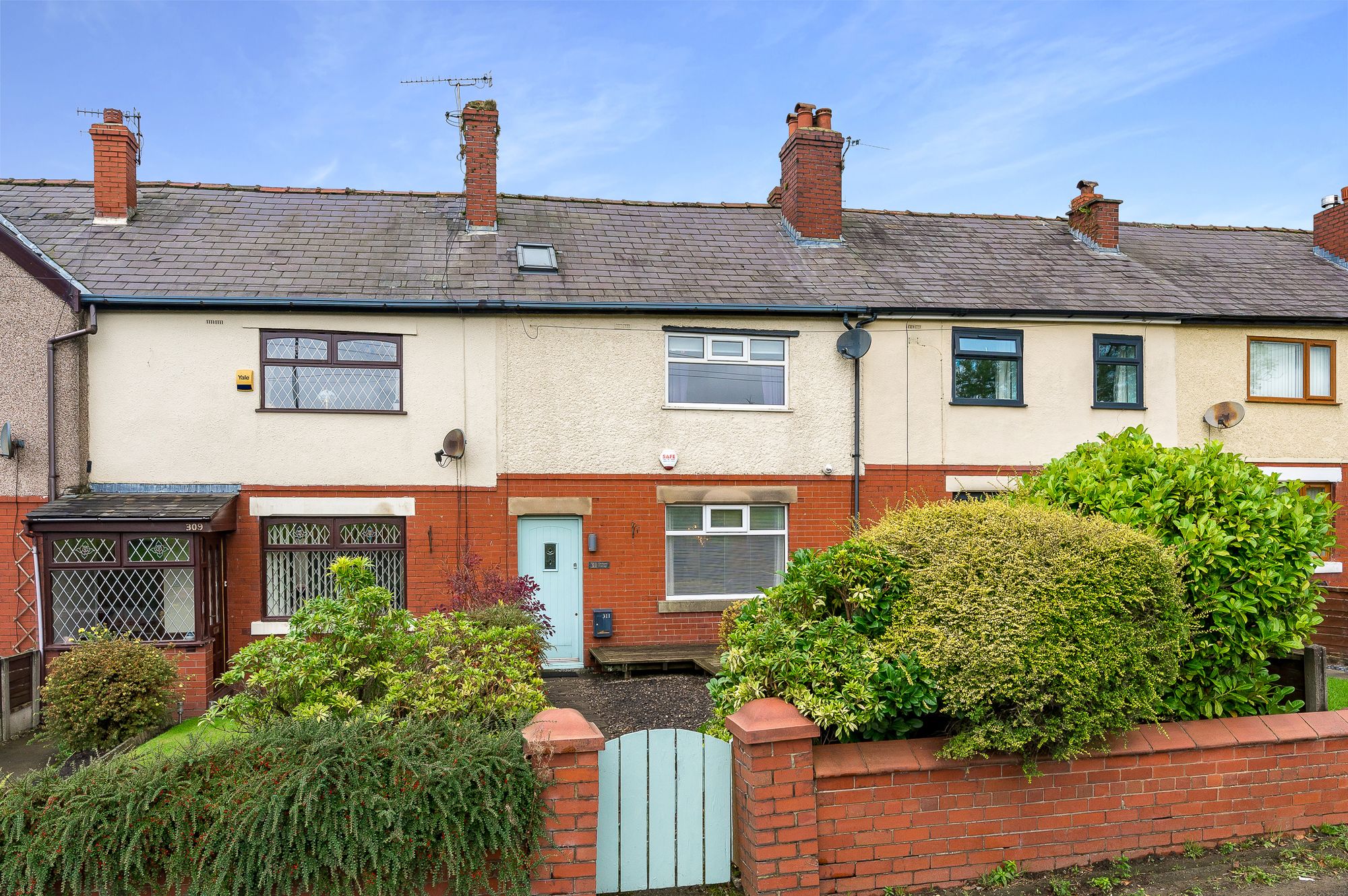 2 bed terraced house for sale in Whalley Road, Bury 1