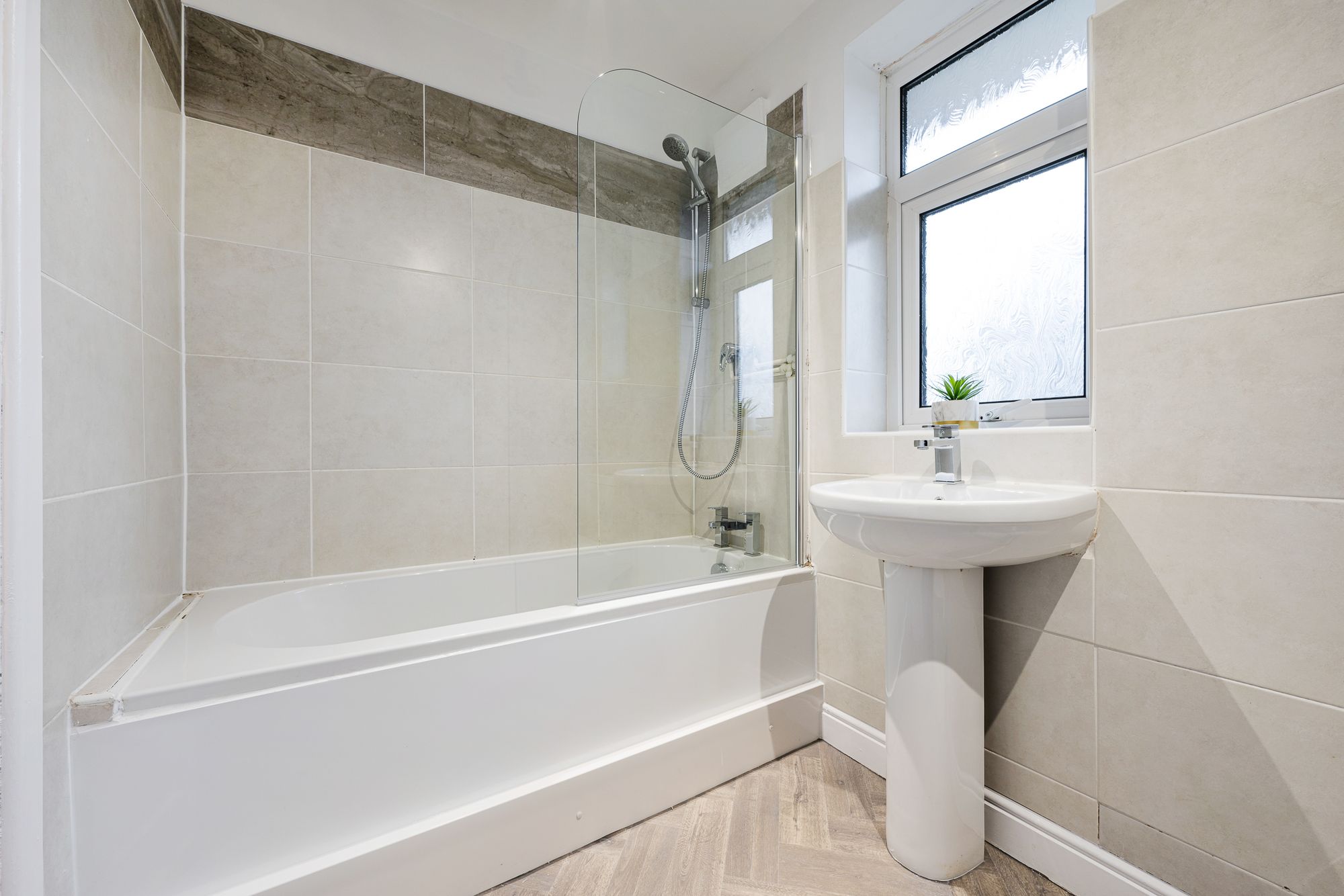 2 bed terraced house to rent in Coniston Avenue, Manchester  - Property Image 18