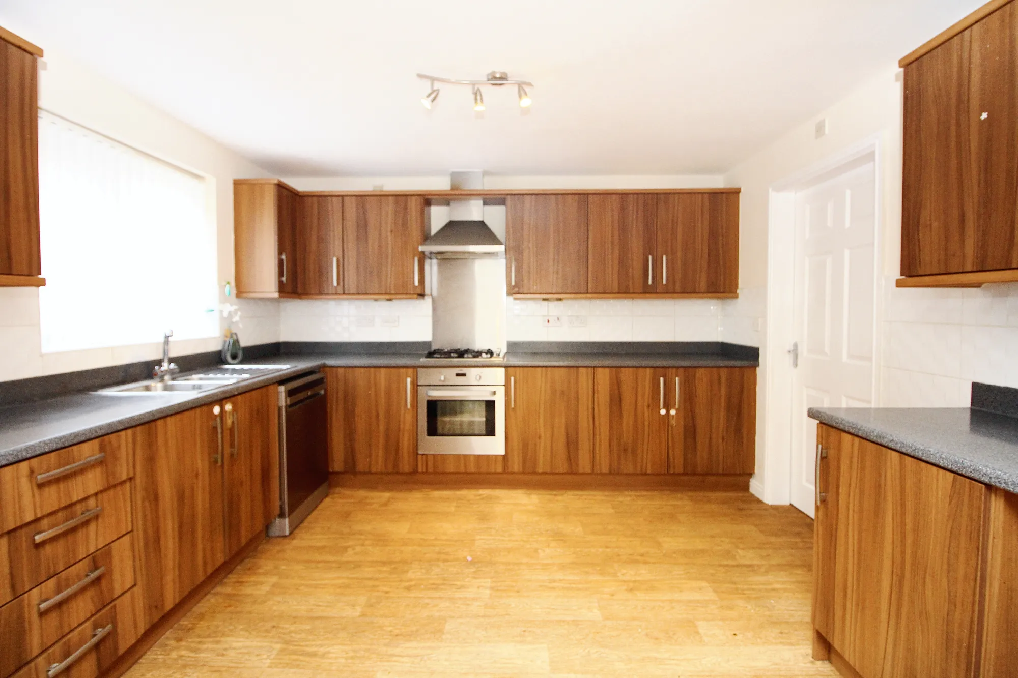 4 bed detached house to rent in Blyton Lane, Salford  - Property Image 3