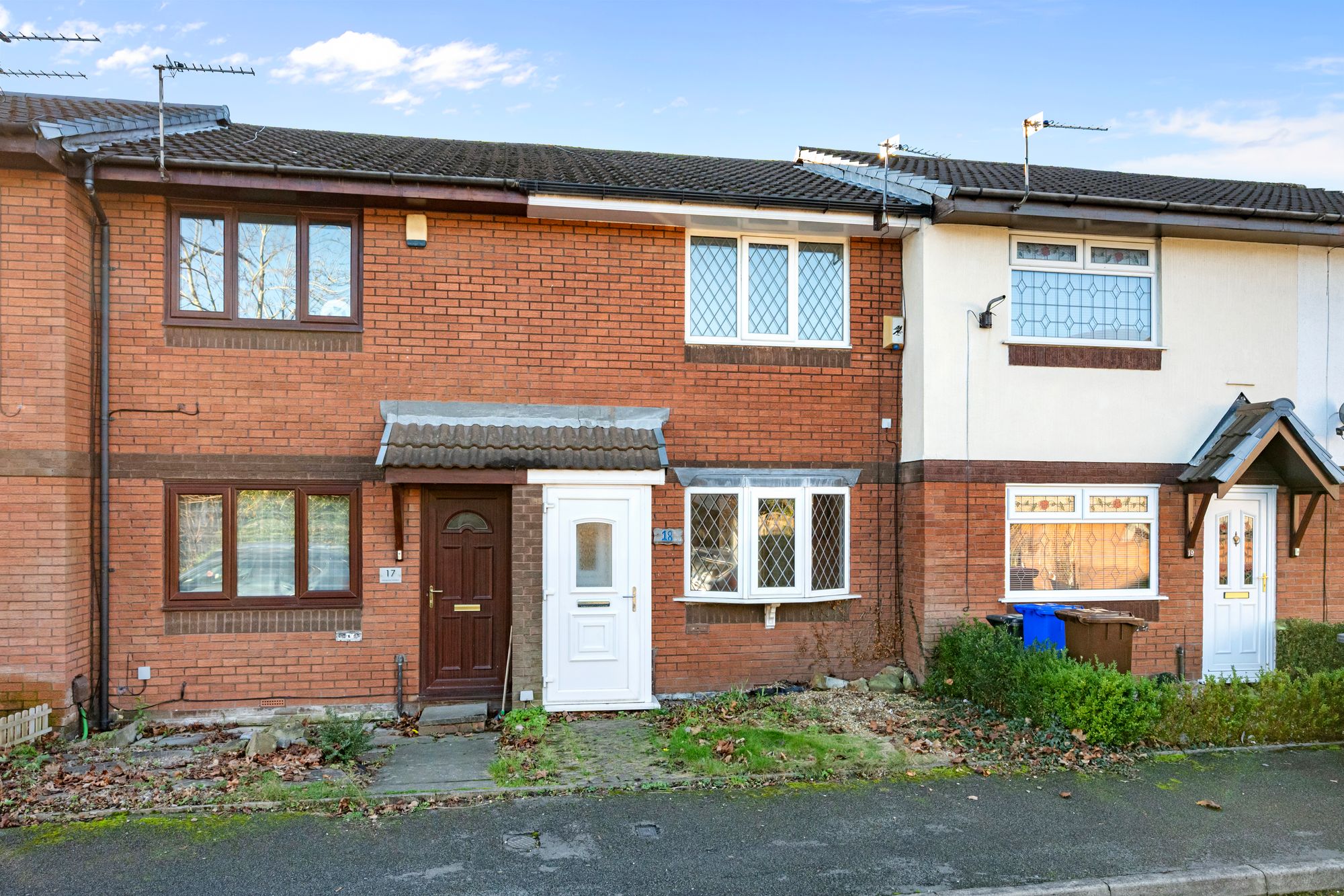 2 bed mid-terraced house for sale in Newholme Gardens, Manchester, M28 