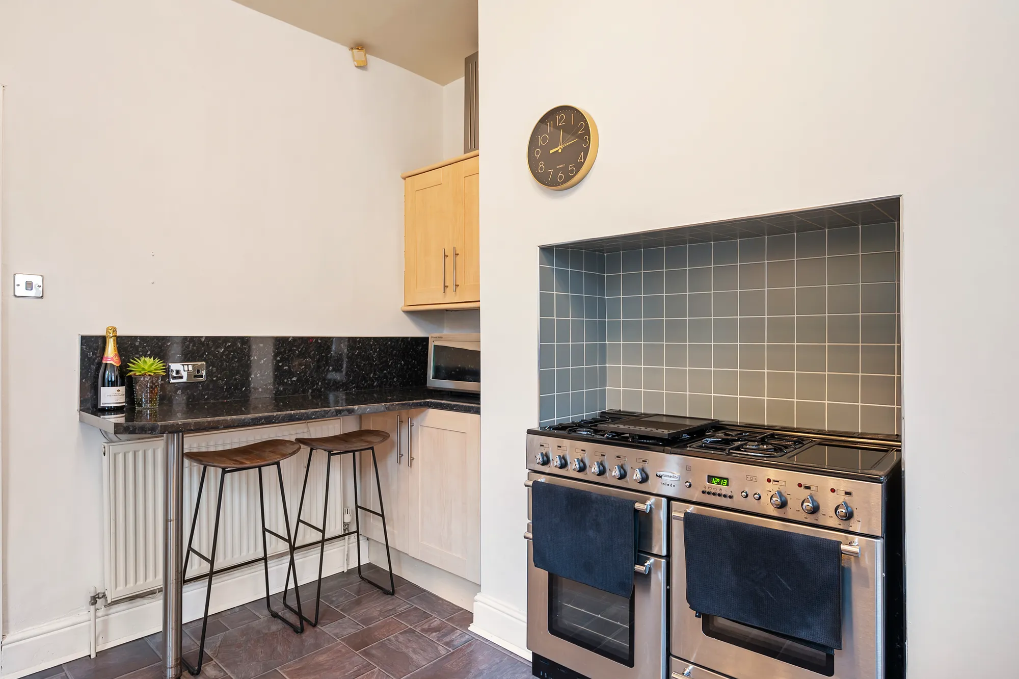4 bed semi-detached house for sale in Hill Lane, Manchester  - Property Image 16