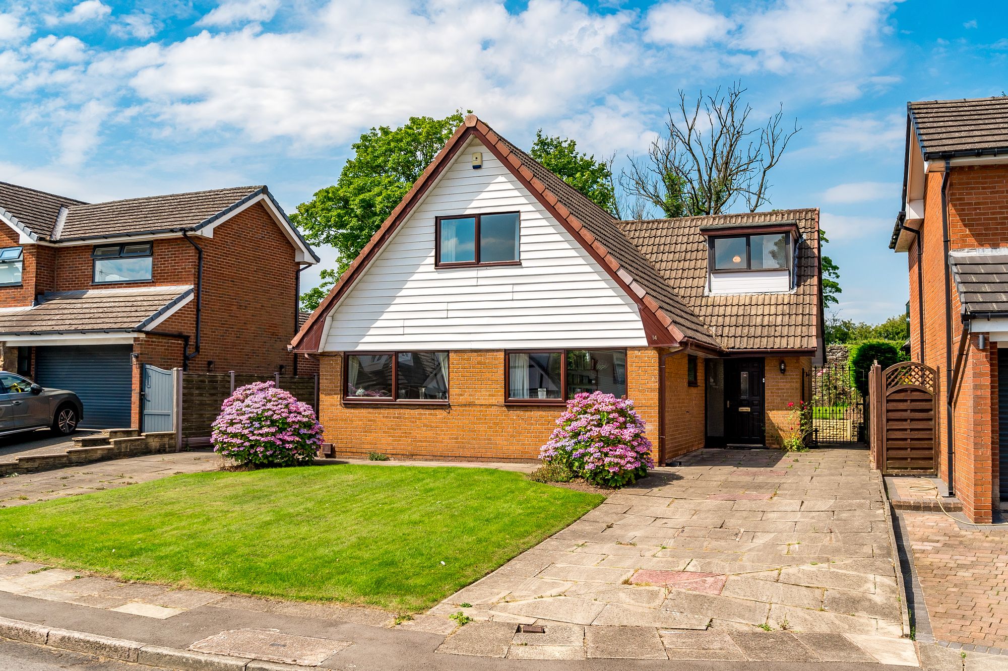 4 bed house for sale in Slaidburn Drive, Bury  - Property Image 1