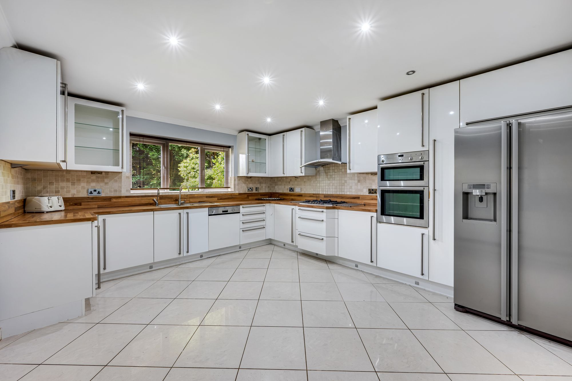 5 bed detached house for sale in Westlands, Manchester  - Property Image 2