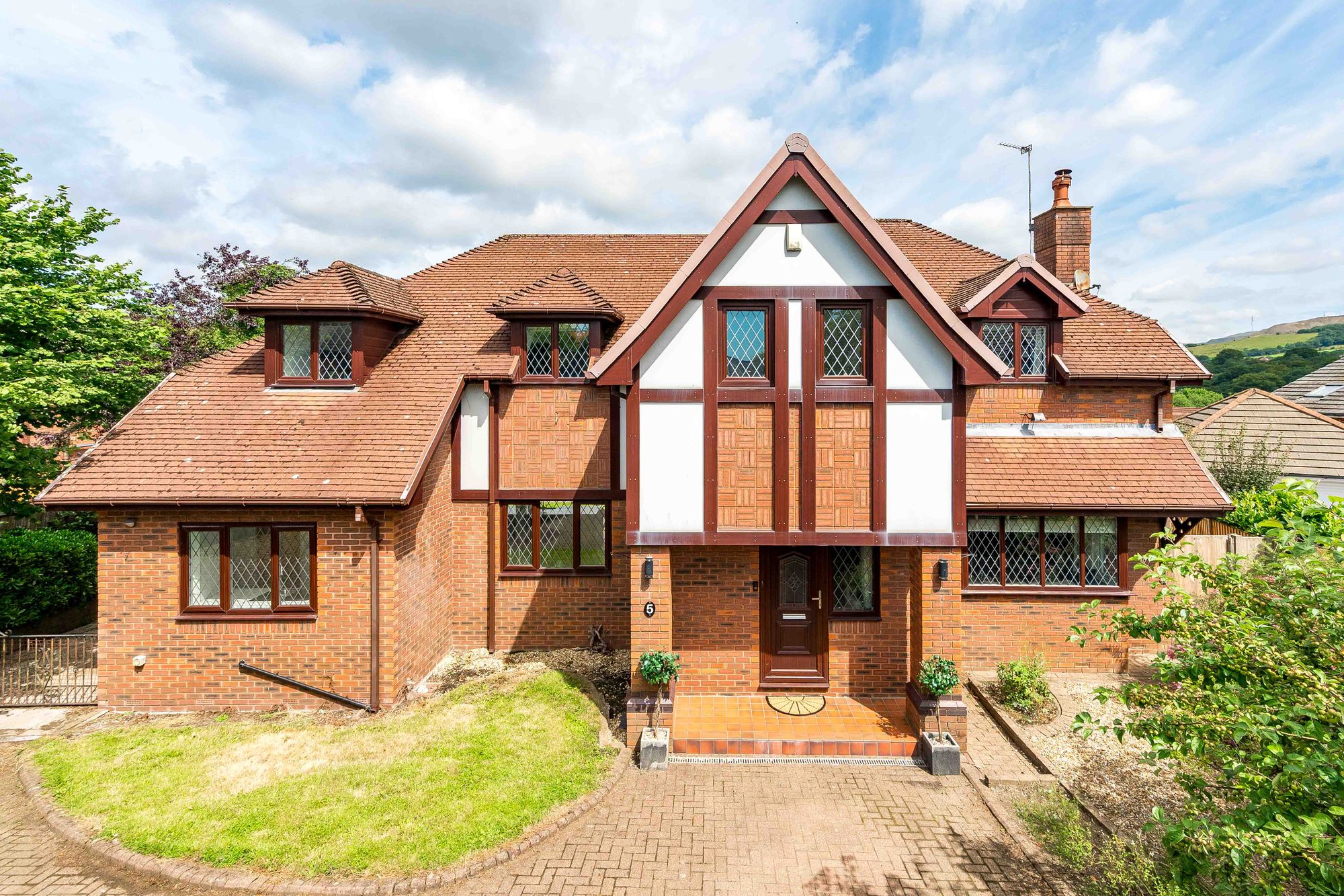 5 bed detached house for sale in Vale Coppice, Bury 43