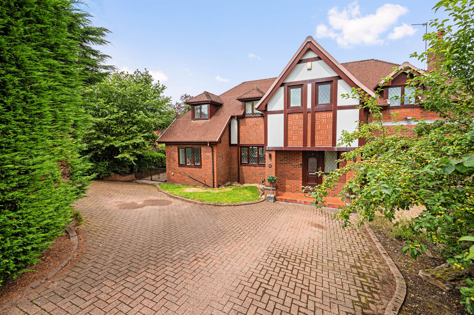 5 bed detached house for sale in Vale Coppice, Bury 40