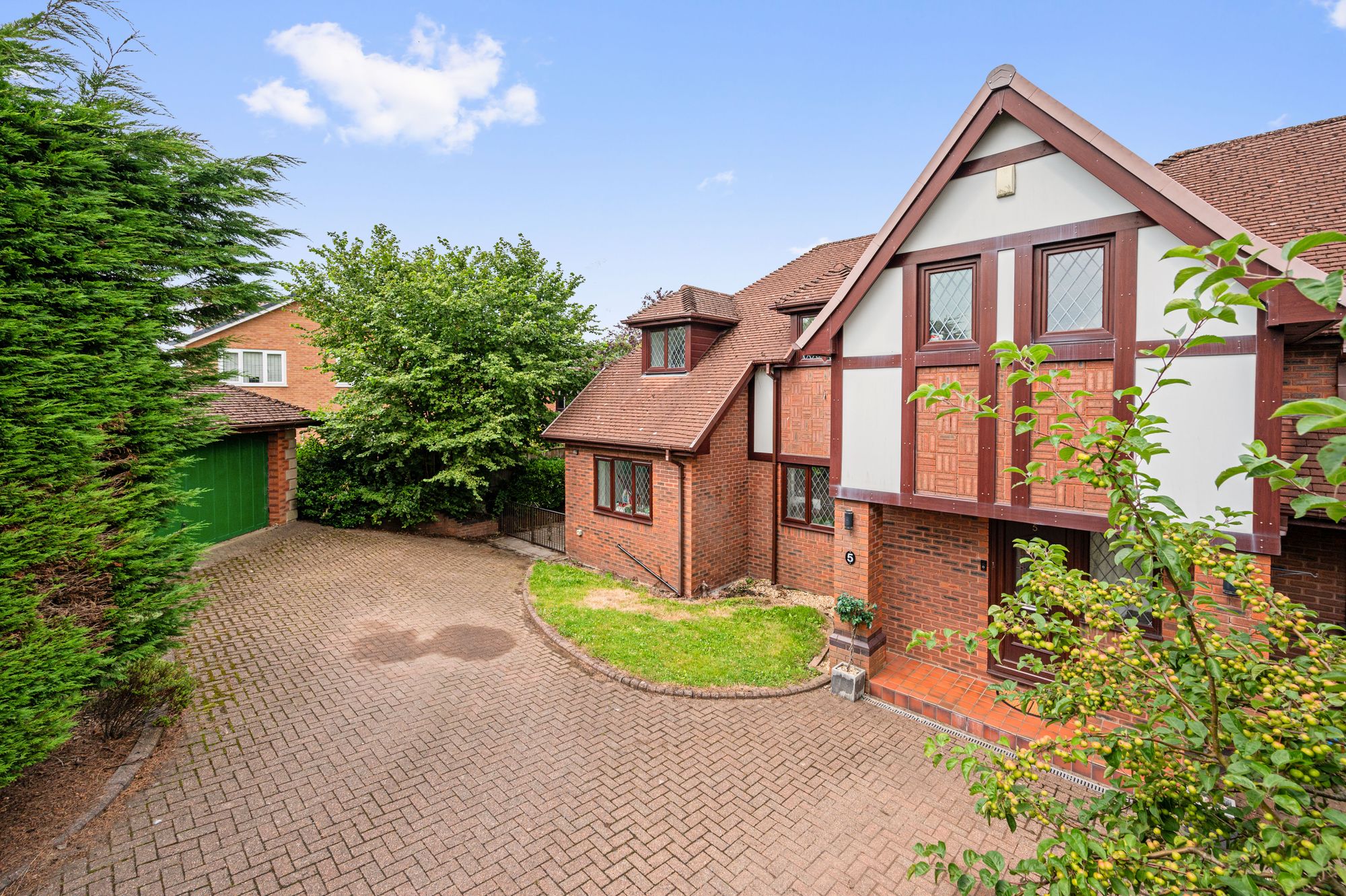 5 bed detached house for sale in Vale Coppice, Bury 41