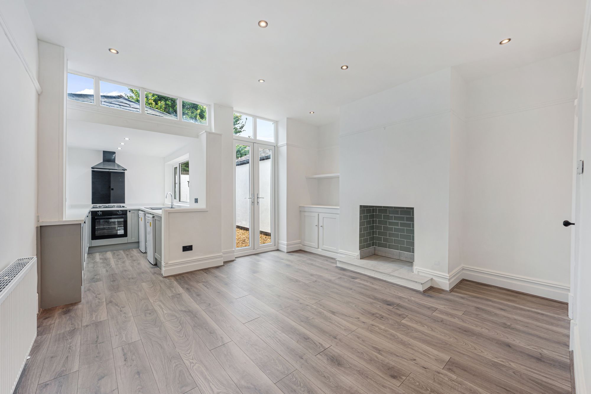 4 bed terraced house for sale in Shilton Street, Bury 1