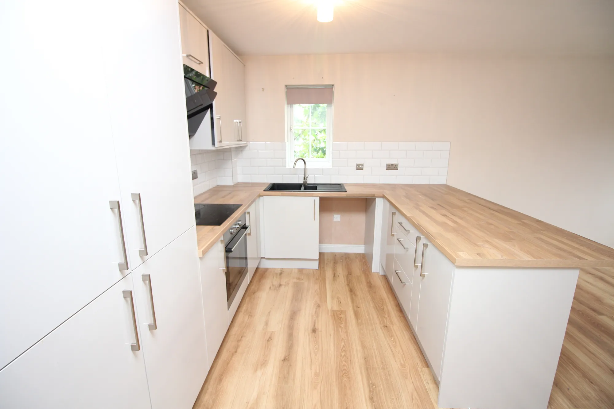 2 bed apartment to rent in Highcroft, Bolton 4