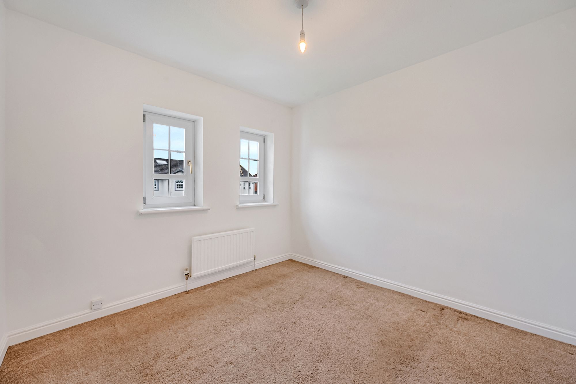 3 bed semi-detached house to rent in Stonechat Close, Manchester 12