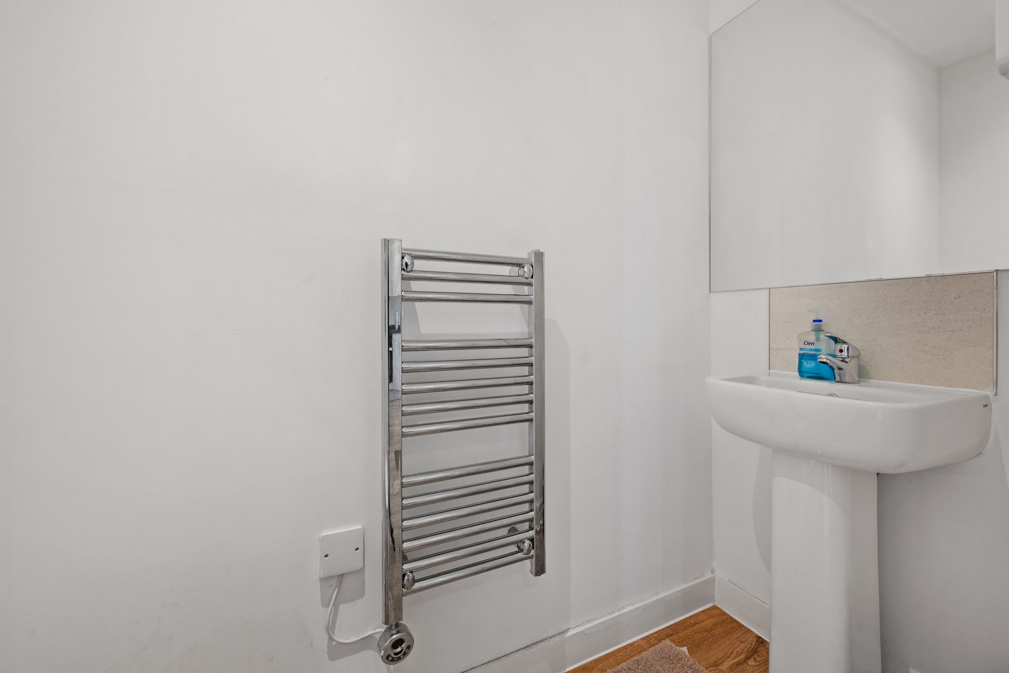 3 bed terraced house to rent in Shergar Way, Salford 12