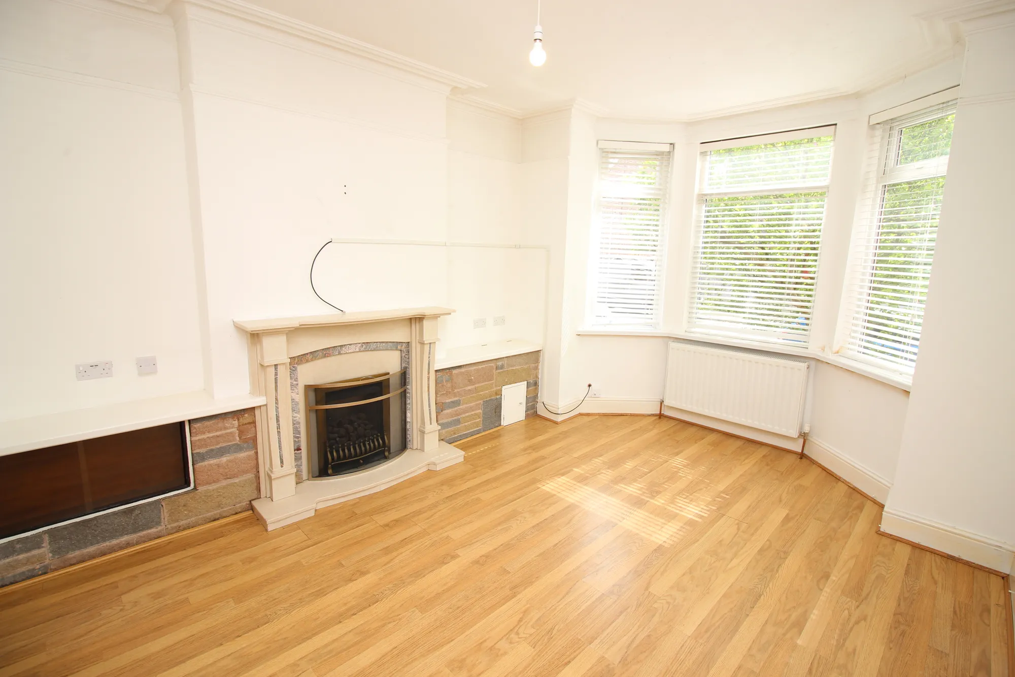 3 bed end of terrace house to rent in Elleray Road, Salford  - Property Image 3