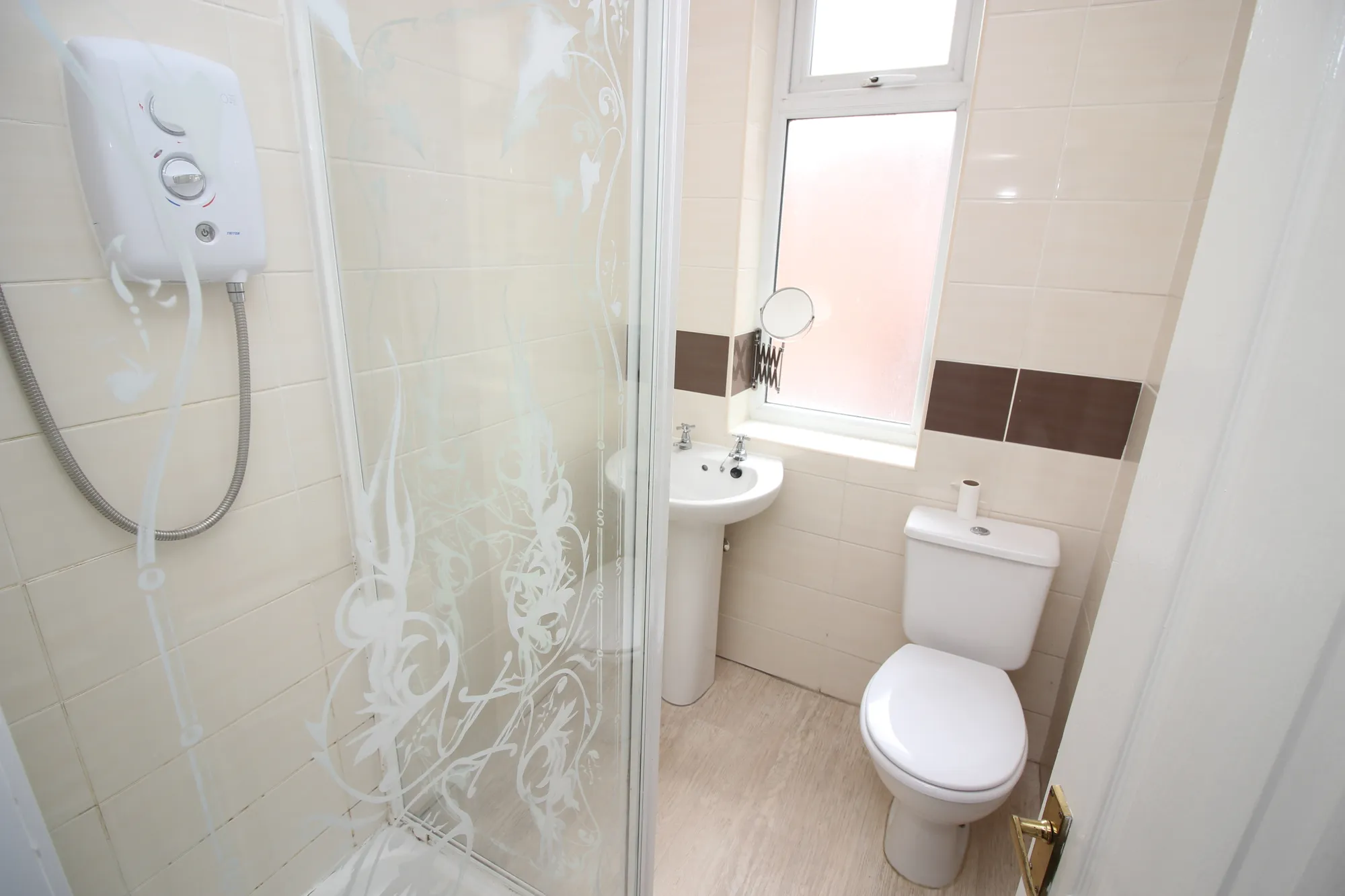 3 bed end of terrace house to rent in Elleray Road, Salford  - Property Image 8