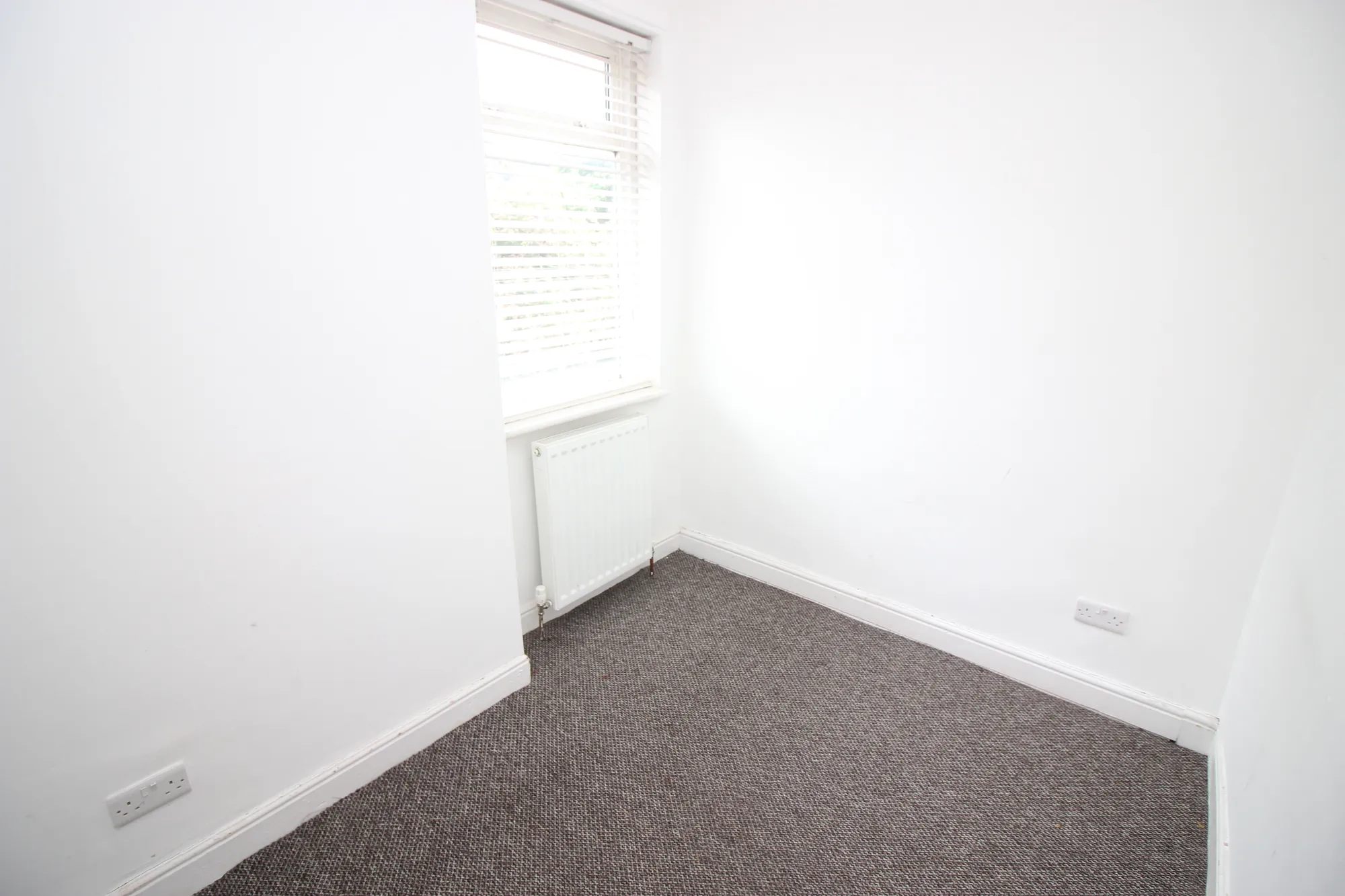 3 bed end of terrace house to rent in Elleray Road, Salford  - Property Image 11