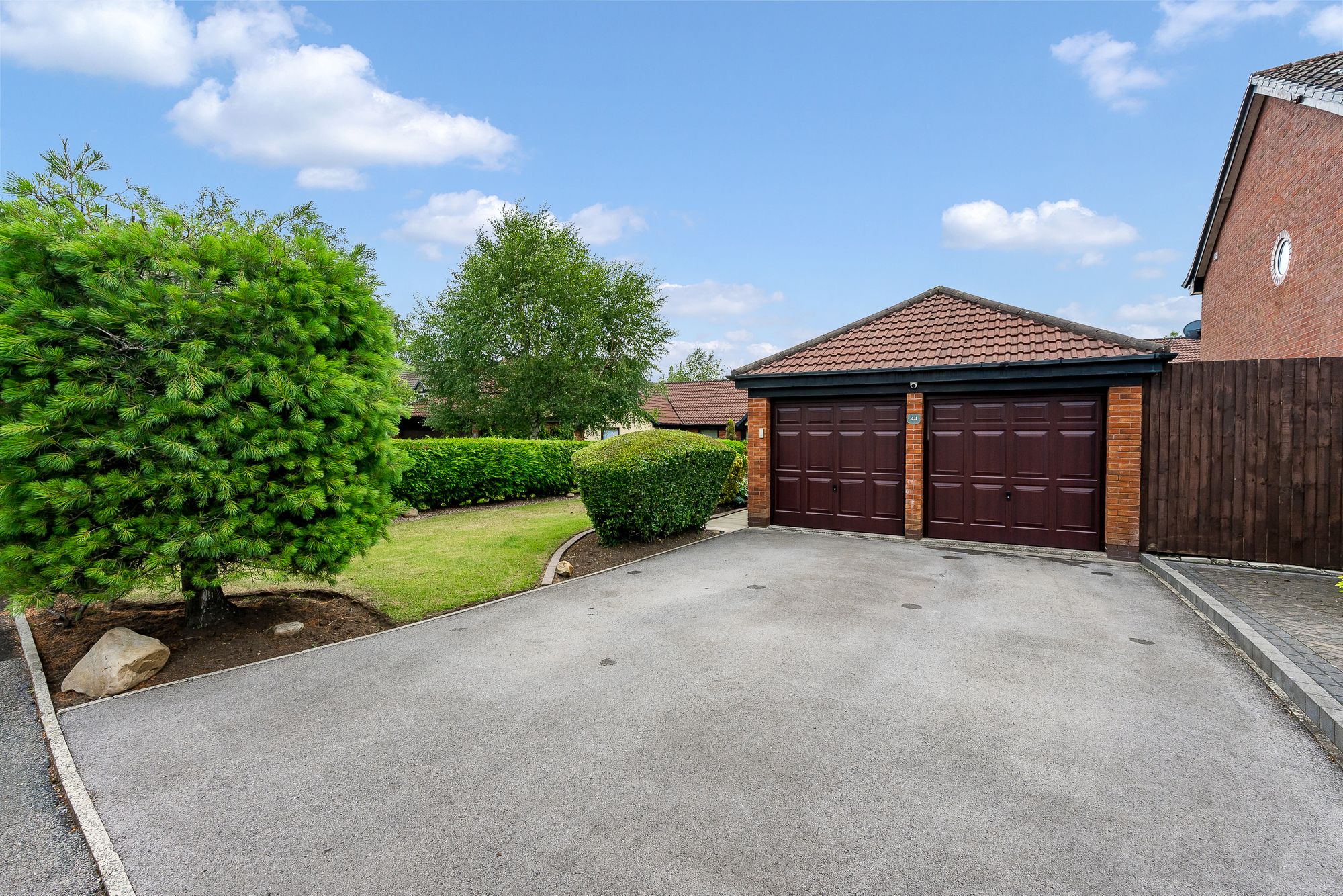 3 bed detached bungalow for sale in Fernside, Manchester  - Property Image 22