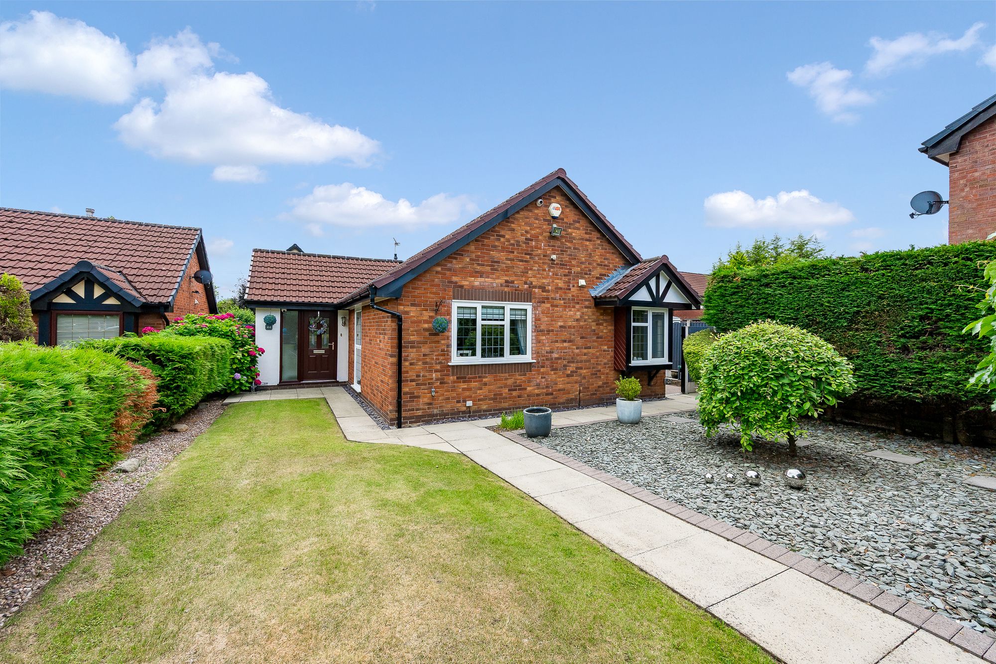 3 bed detached bungalow for sale in Fernside, Manchester  - Property Image 1