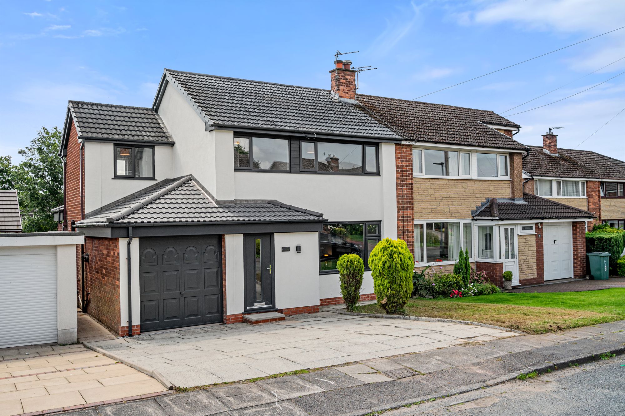 4 bed house for sale in Tedder Close, Bury  - Property Image 1