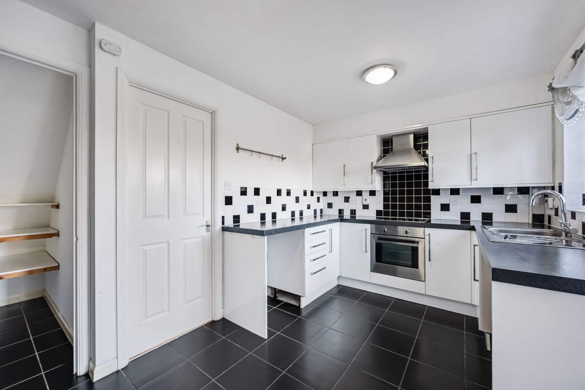 2 bed mews house to rent in Dixon Green Drive, Bolton 7