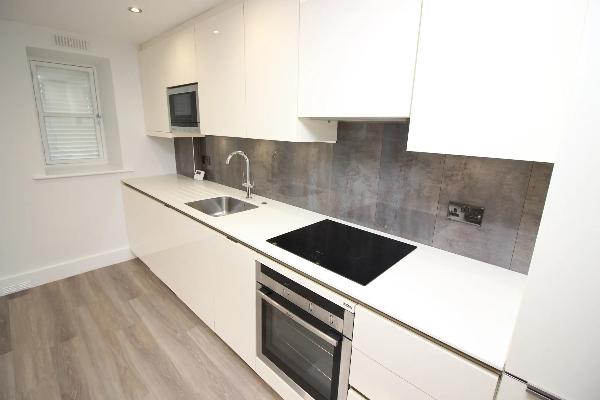 2 bed apartment to rent in Manchester Road, Bury 5
