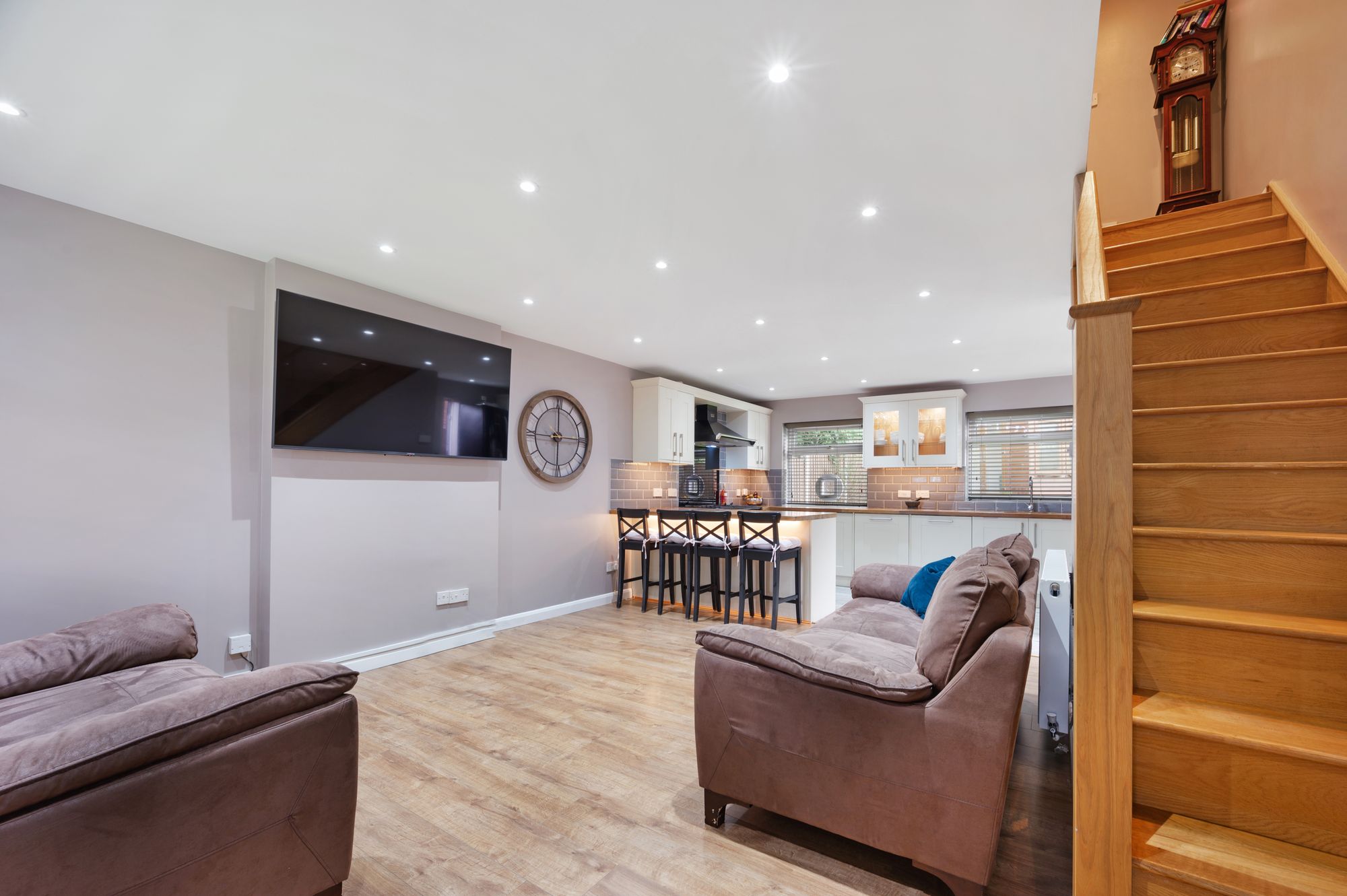 3 bed semi-detached house for sale in Riverside Drive, Manchester  - Property Image 5