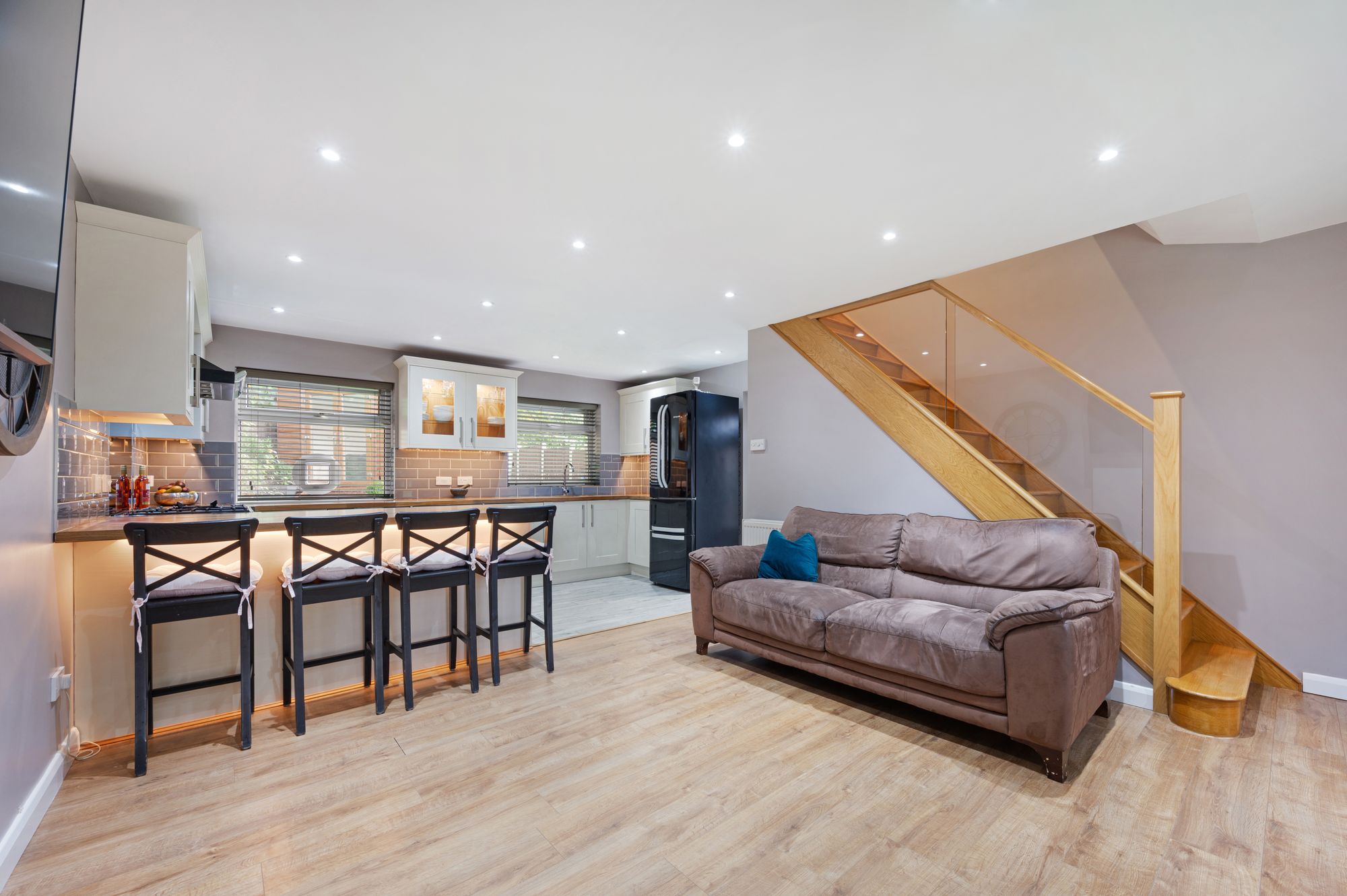 3 bed semi-detached house for sale in Riverside Drive, Manchester  - Property Image 7