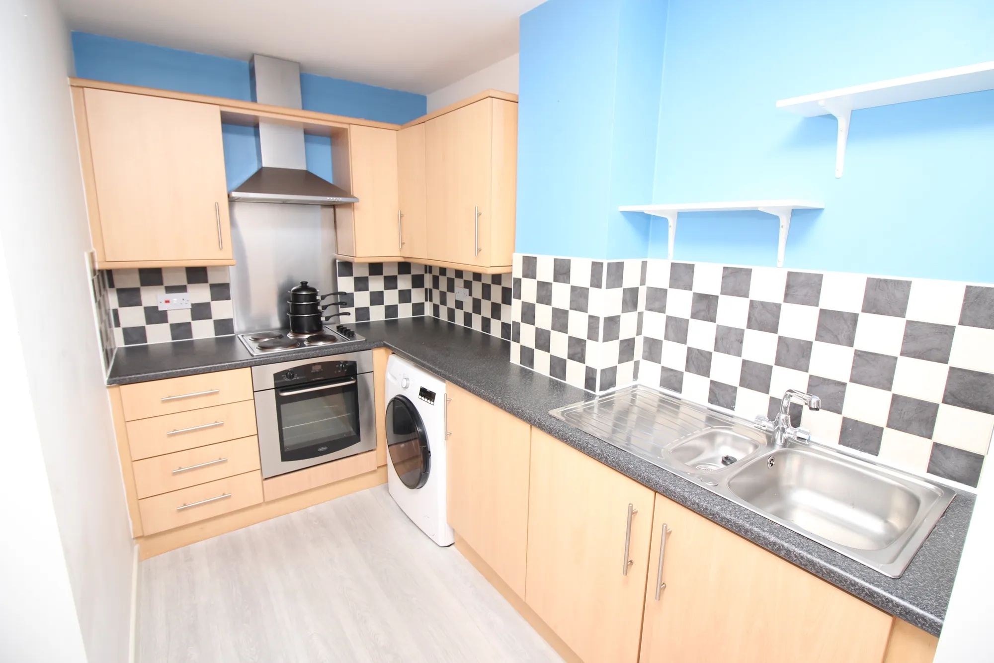 2 bed apartment to rent in Mossley Road, Ashton-Under-Lyne  - Property Image 5