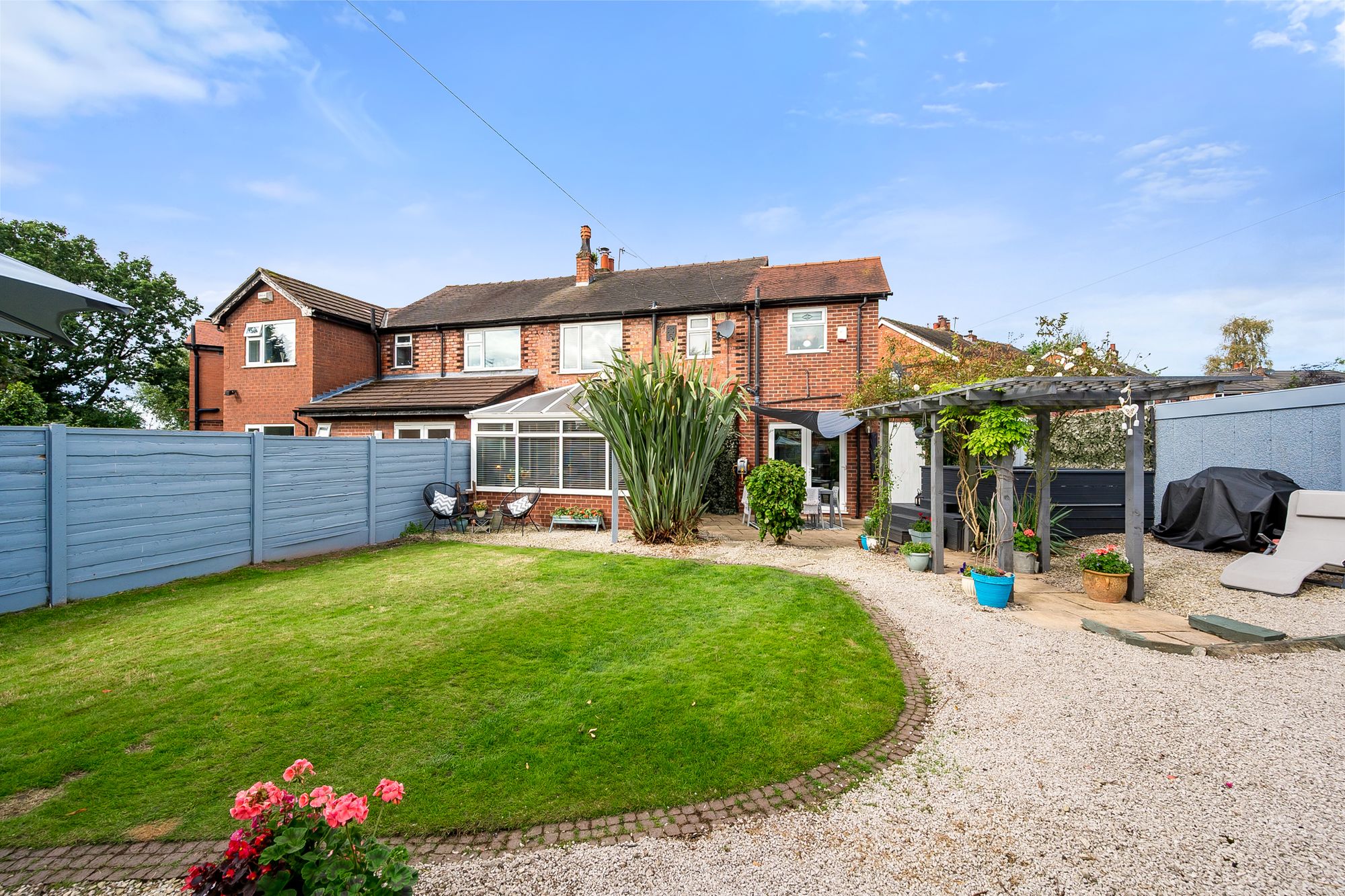 4 bed semi-detached house for sale in St. Marks Crescent, Manchester  - Property Image 4