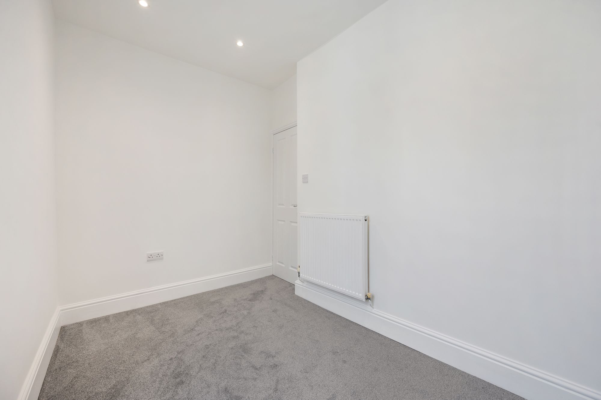2 bed end of terrace house to rent in Mary Street, Bury 9