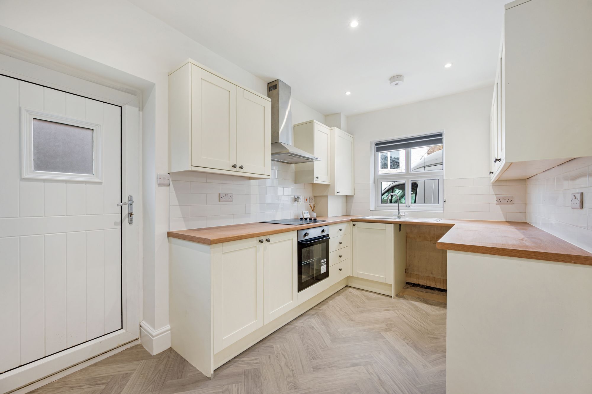 2 bed end of terrace house to rent in Mary Street, Bury  - Property Image 3