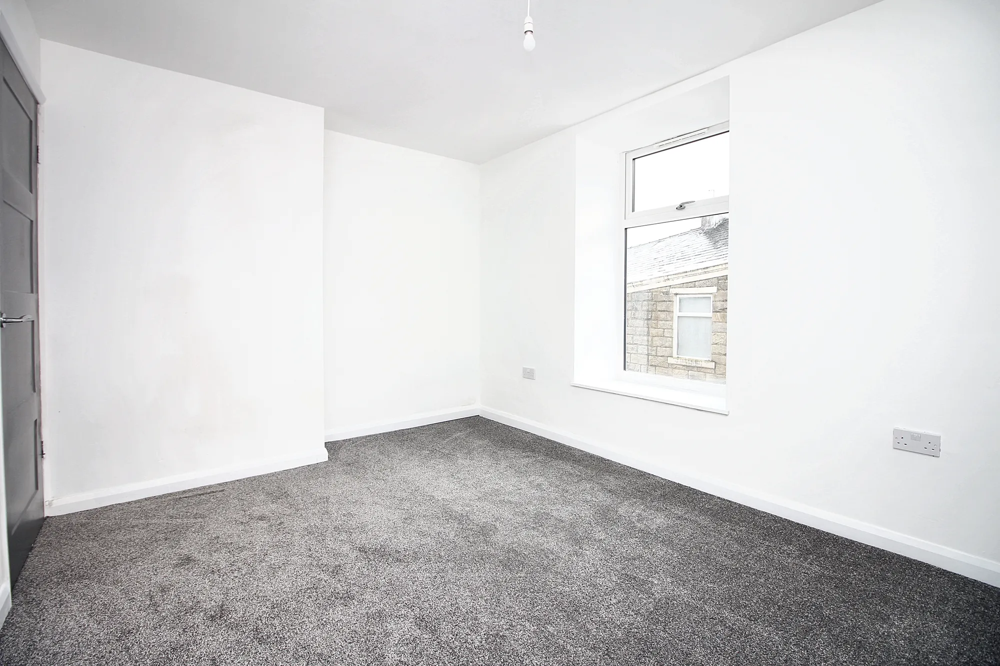 2 bed terraced house to rent in Cobden Street, Darwen  - Property Image 7