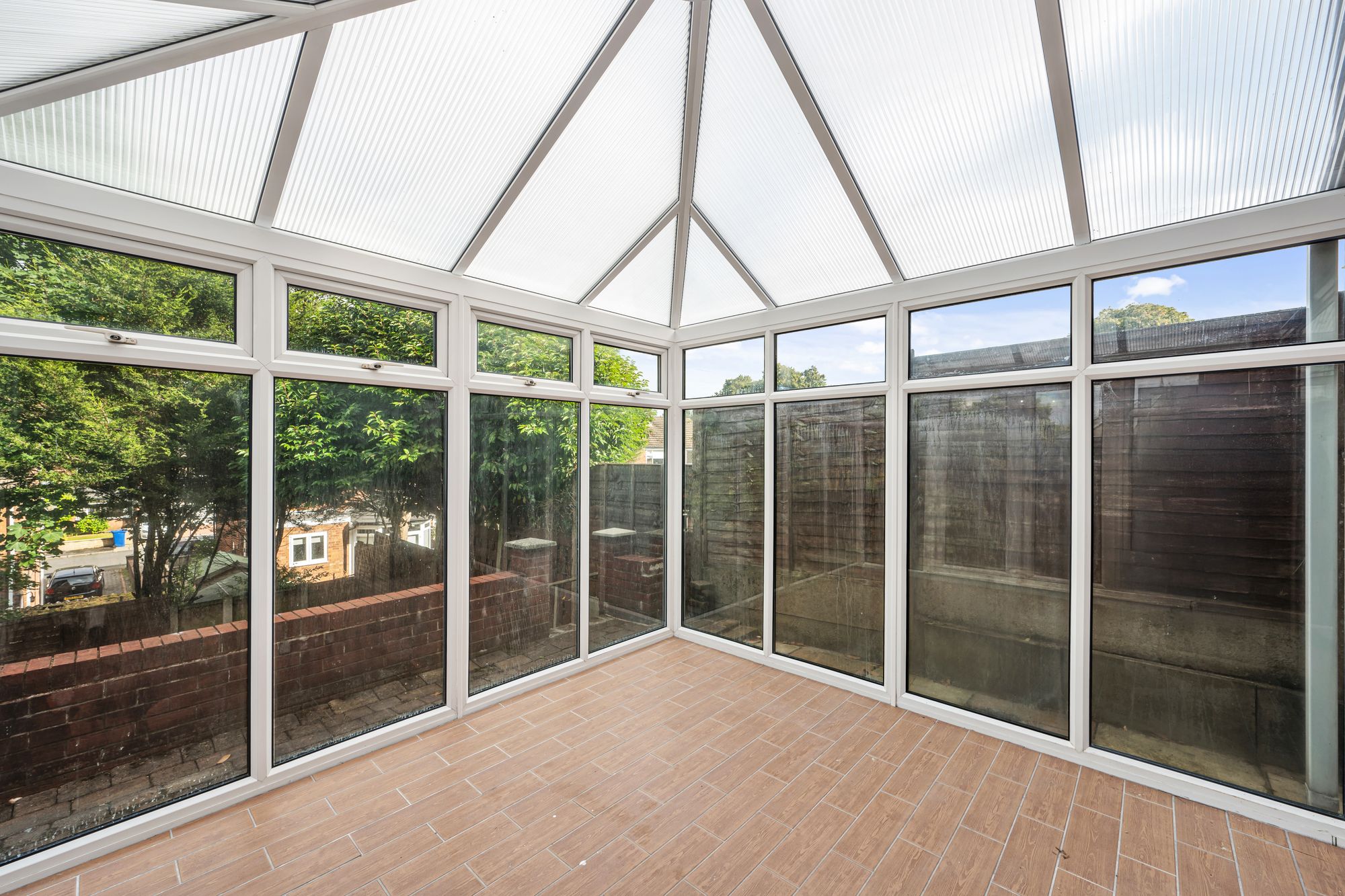 4 bed detached house to rent in Carlisle Close, Manchester 13