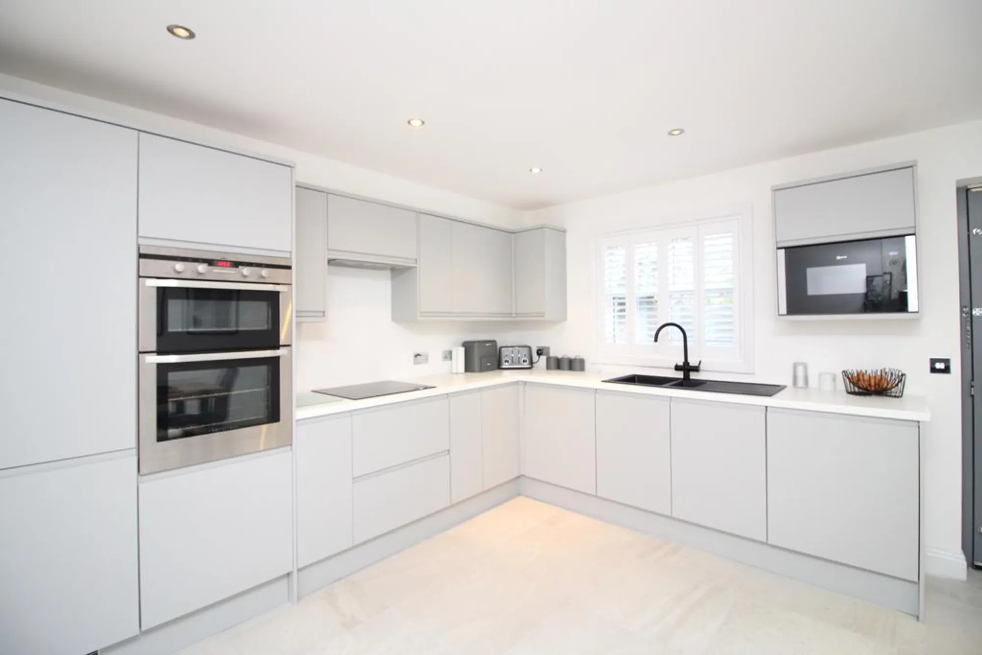 4 bed town house for sale in Darwen Road, Bolton  - Property Image 7